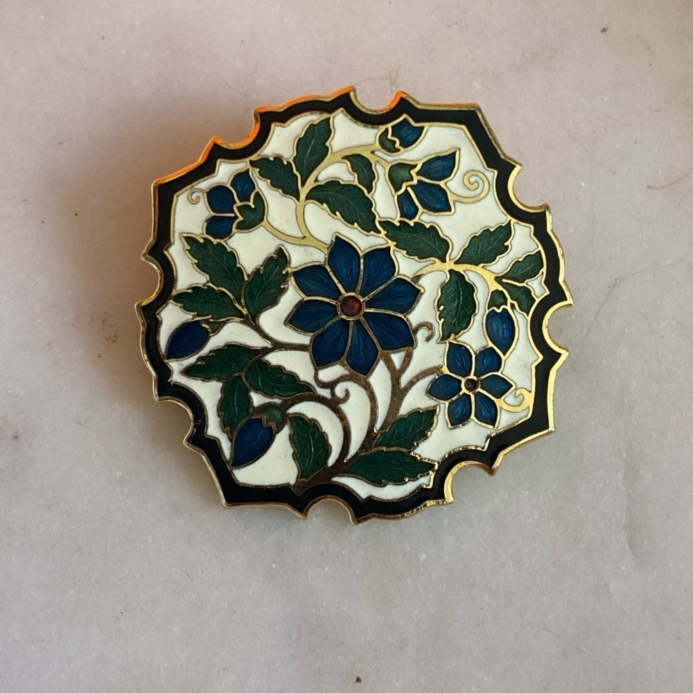 FLORAL vintage pin brooch